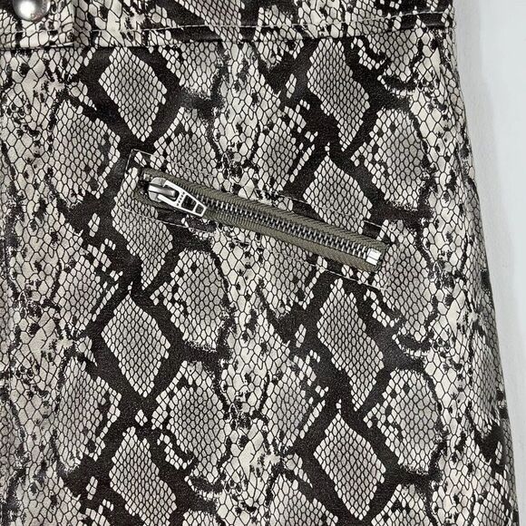 BlankNYC Mini Skirt Womens Size 29 Faux Leather Snakeskin Print Moto Zip Up - Picture 6 of 10